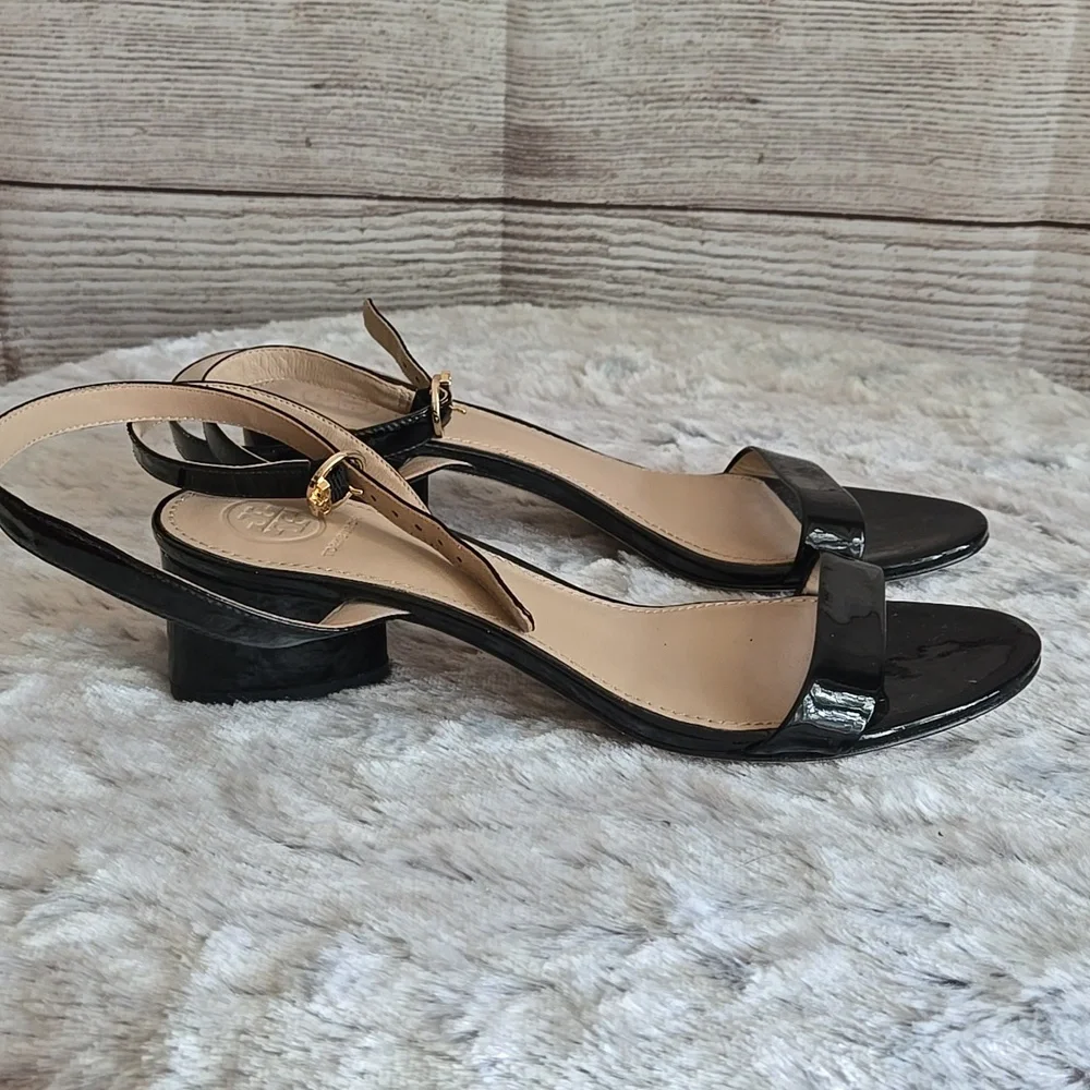 Tory Burch Black/Tan Strappy Heels, Womens 7M, Great Condition - Picture 7 of 9